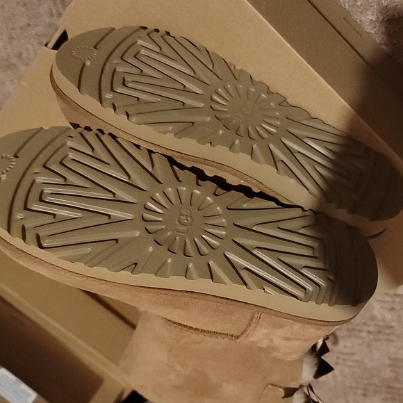 🎁UGG Bailey Bow II Chestnut without Box - Picture 5 of 6
